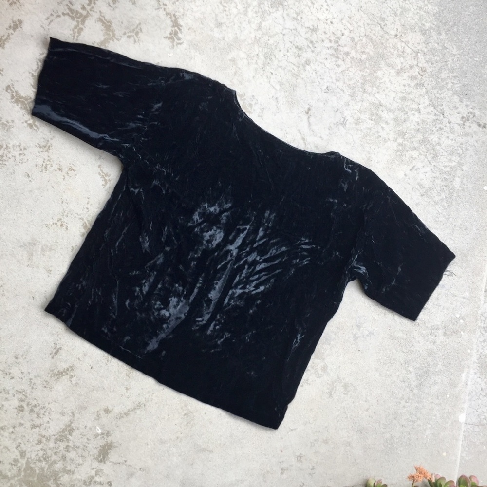 Vintage Crushed Velvet Top, Black
